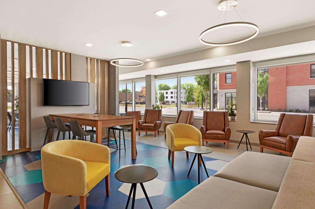 Microtel Inn Suites By Wyndham Lac-Mégantic Extérieur photo