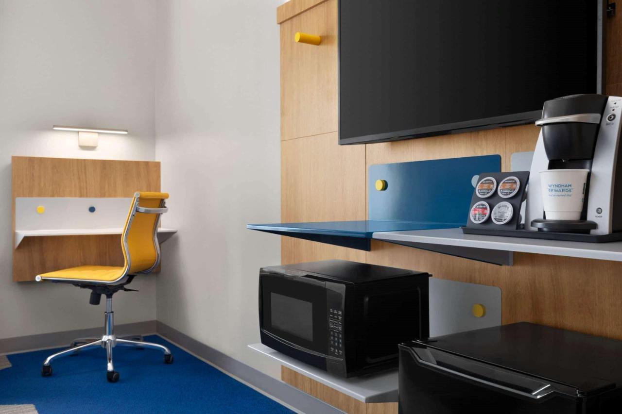 Microtel Inn Suites By Wyndham Lac-Mégantic Extérieur photo